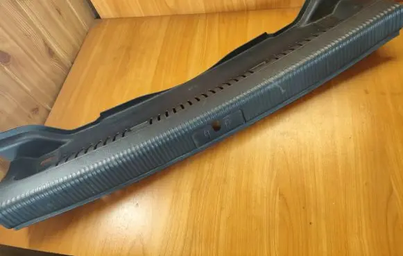 Volkswagen Golf Plus Trunk/boot sill cover protection 5M0863459