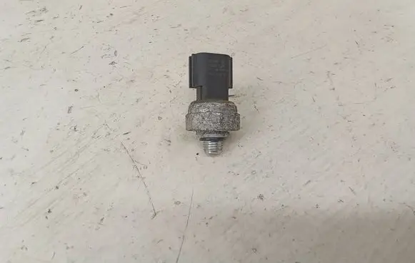 KIA Sportage Air conditioning (A/C) pressure sensor 42CP812 V009CZ5
