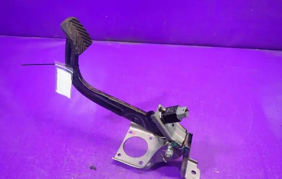 Hyundai i20 (GB IB) Brake pedal 32800-C8100