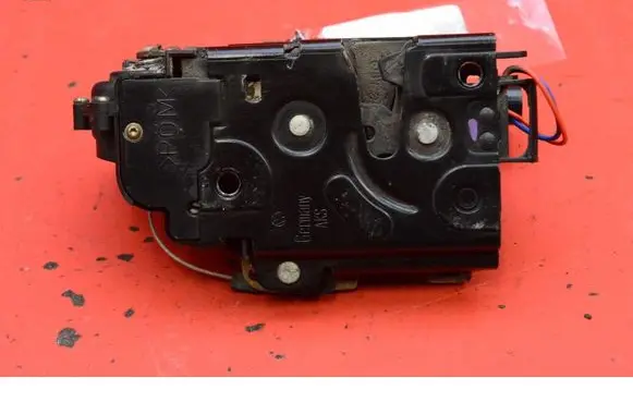 Volkswagen Lupo Front door lock C6X1837013H