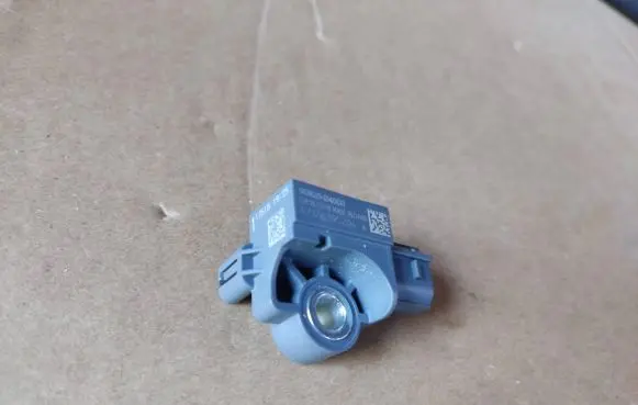 Hyundai Tucson TL Airbag deployment crash/impact sensor 95920B4000 08182018 A7176395204