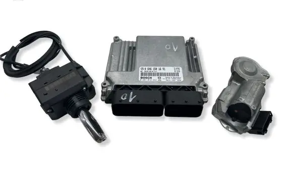 Mercedes-Benz C W203 Engine ECU kit and lock set A6461501691 2095453308