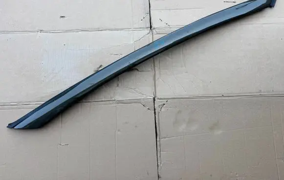 Citroen C4 I Picasso Windshield trim 9654505477