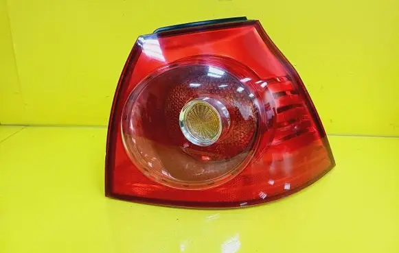 Volkswagen Golf V Rear/tail lights 1K6945096Q 89031823