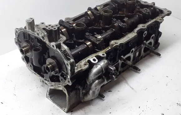 Nissan Murano Z50 Engine head L8J14R