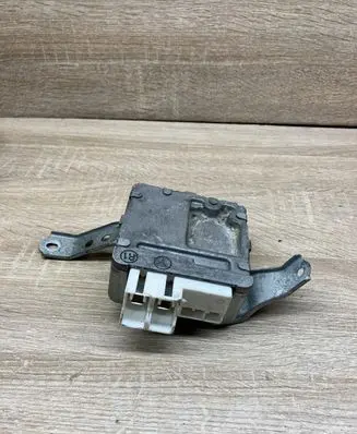 Toyota Yaris Other control units/modules 99121101 89650D070