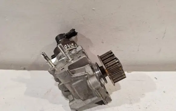 Peugeot Partner III Fuel injection high pressure pump 0445010761