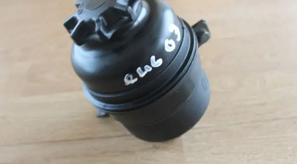 BMW 3 E46 Power steering fluid tank/reservoir 1097164