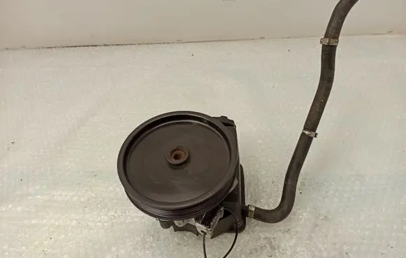 Mercedes-Benz C W204 Power steering pump 7691332154