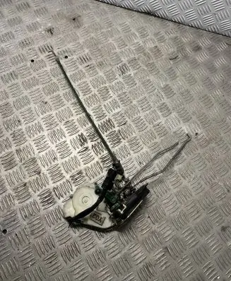 KIA Sorento Front door lock