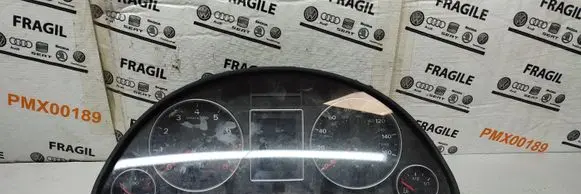 Audi A4 S4 B7 8E 8H Speedometer (instrument cluster) 8E0920951F