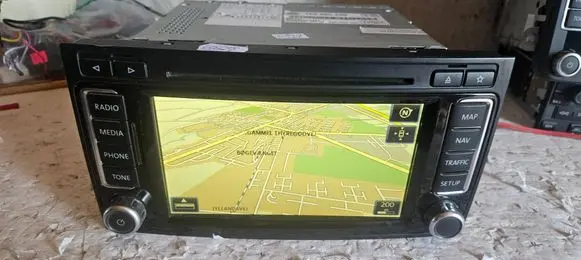 Volkswagen Multivan T5 Radio/CD/DVD/GPS head unit 7E0035680 RNS510 00053285D