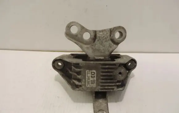 Opel Zafira C Gearbox mounting bracket 13248544