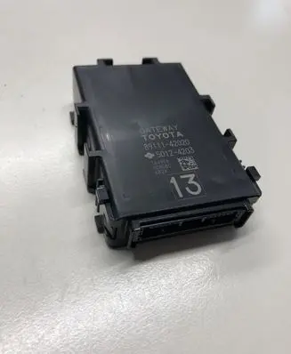 Toyota RAV 4 (XA40) Gateway control module 8911142020 50124203
