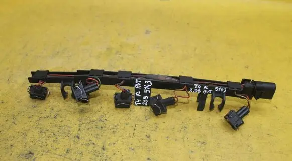 Volkswagen Transporter - Caravelle T4 Fuel injector wires 
