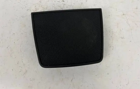 Maserati Ghibli Dash center speaker trim cover 670001677