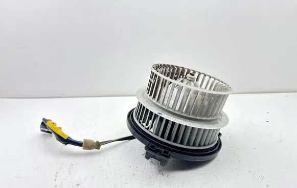 Toyota Prius (XW20) Heater fan/blower 2464511650