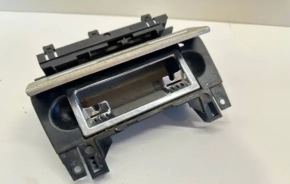 Audi A4 S4 B7 8E 8H Car ashtray 8E0857951B