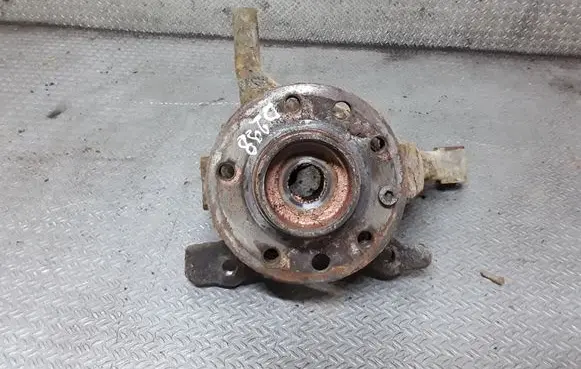 Opel Zafira A Front wheel hub spindle knuckle