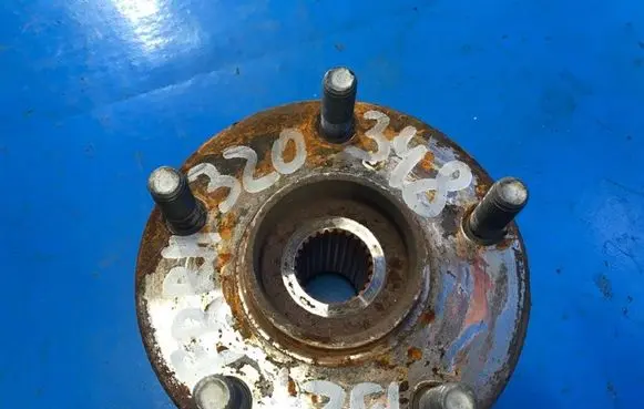 Toyota Prius+ (ZVW40) Rear wheel bearing hub 