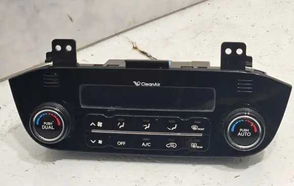 KIA Sportage Climate control unit 972503U601
