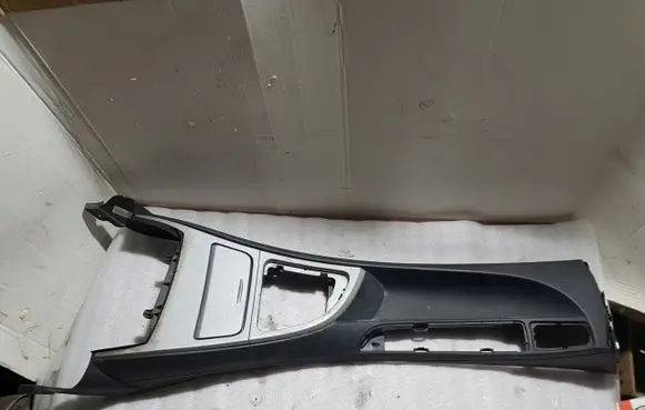 BMW 1 E81 E87 Center console 5607306
