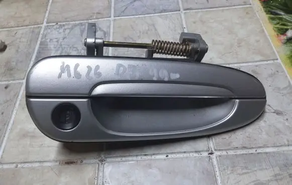 Mazda 626 Front door lock