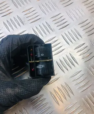 Volkswagen Touran I Headlight level height control switch 1T0941333