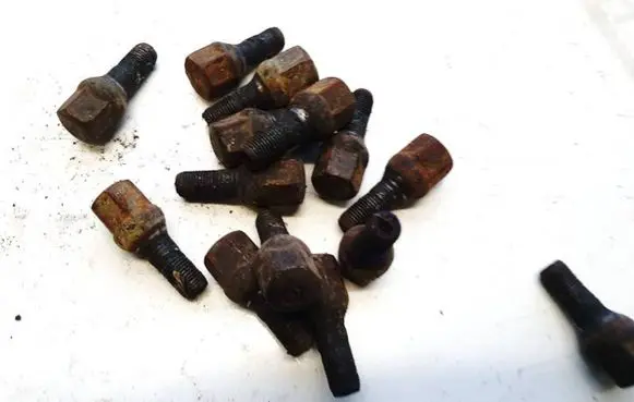 Peugeot 405 Nuts/bolts 