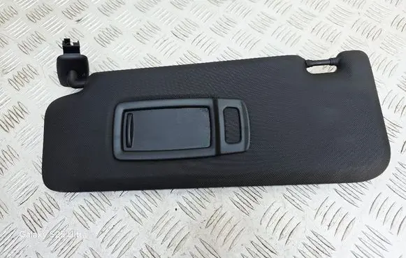 Sun visor