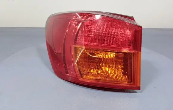 Lexus IS 220D-250-350 Rear/tail lights