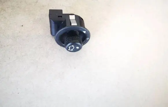 Ford Fiesta Wing mirror switch 93bg17b676bb