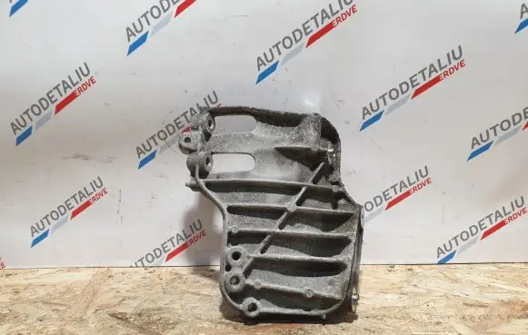BMW 1 F20 F21 A/C compressor mount bracket 7585167 64557585167