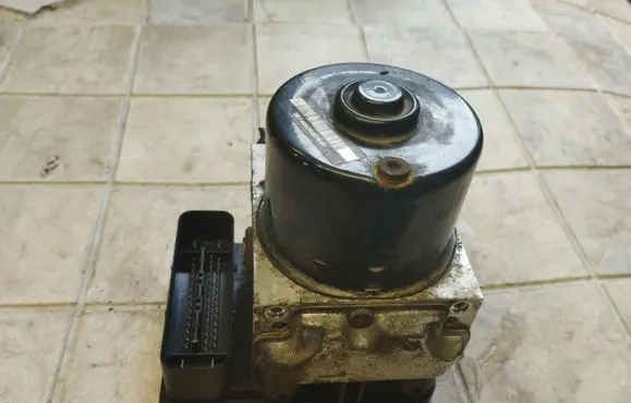 Mitsubishi Grandis ABS Pump MN116523 06210201424