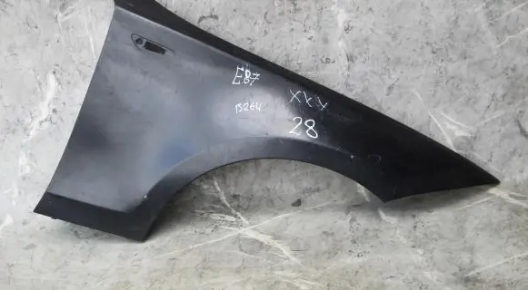 BMW 1 E82 E88 Fender