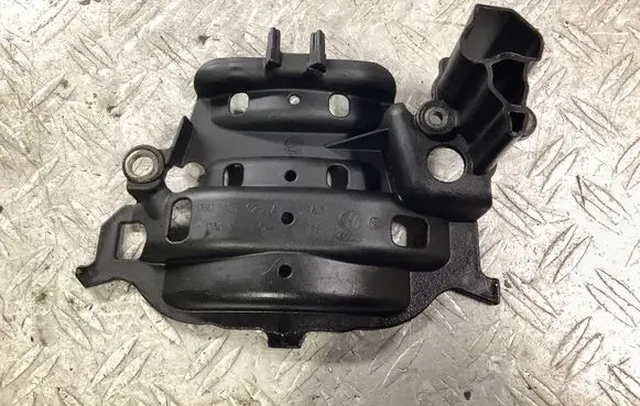 Volkswagen PASSAT B6 other engine part 06D103623A
