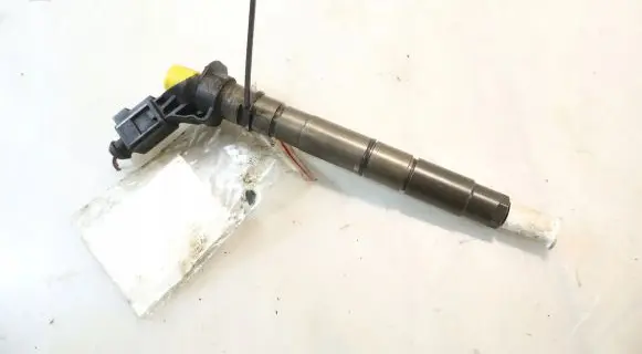Audi A6 S6 C6 4F Fuel injector