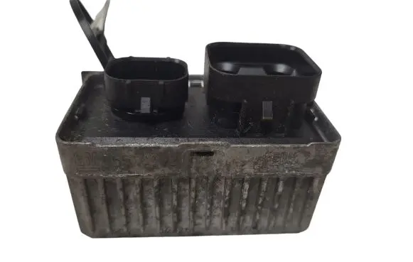 Glow plug pre-heat relay