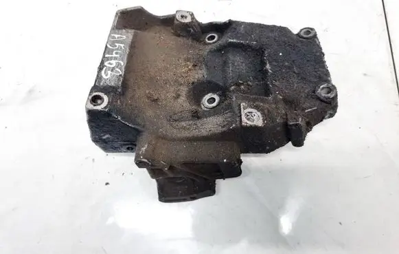 Volkswagen PASSAT B5.5 Engine mounting bracket 038260885C