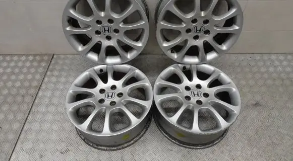 Honda CR-V R18 alloy rim 