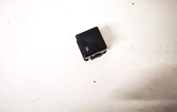 Volvo S40, V40 Other relay mb953381 v23134-b52-x240
