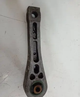 Volkswagen Caddy Engine mount bracket AC47100