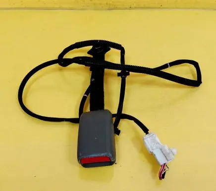 Mazda 6 Front seatbelt buckle 