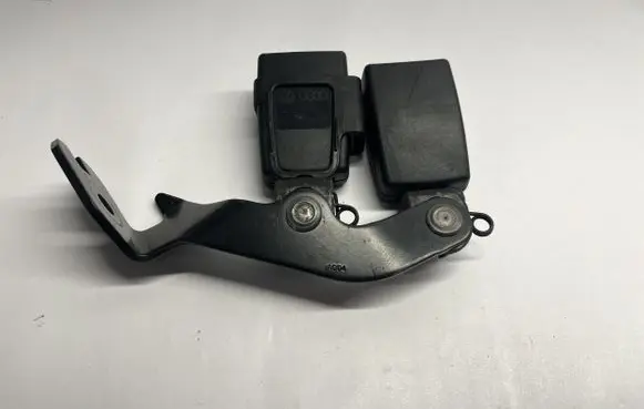 Audi A8 S8 D4 4H Middle seatbelt buckle (rear) 4H0857740