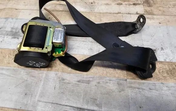 Audi A6 S6 C5 4B Front seatbelt 4B0857706A 560575800A 03031999