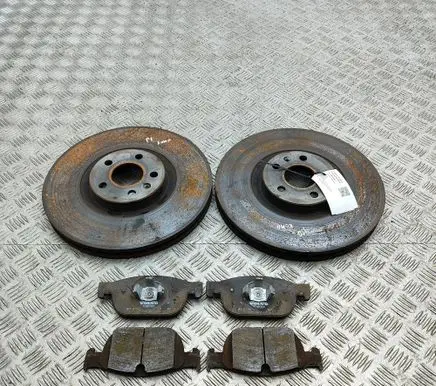 Volvo XC40 Front brake disc 32301359 31471651