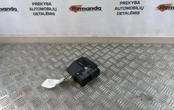 Volkswagen PASSAT B3 Comfort/convenience module 1L0959875