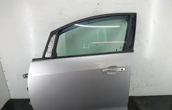 Opel Astra J Front door Z176