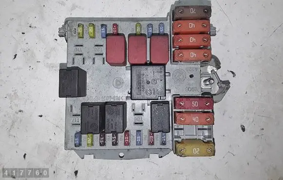 Alfa Romeo 159 Fuse module