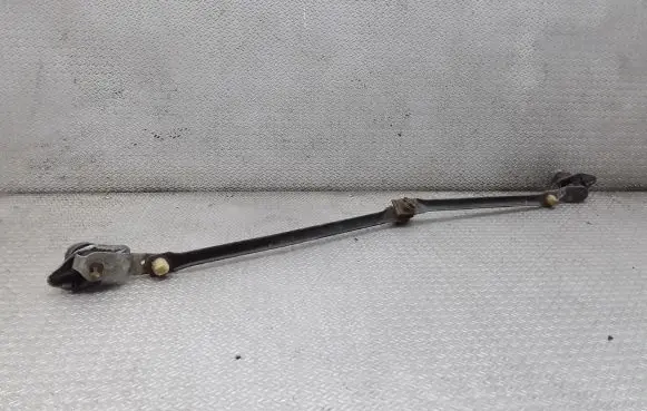 Ford Explorer Front wiper linkage 